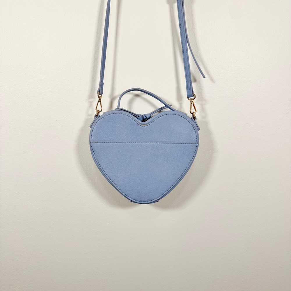 LC Lauren Conrad Heart-Shaped Light Powder Blue Crossbody Bag - Picture 6 of 13